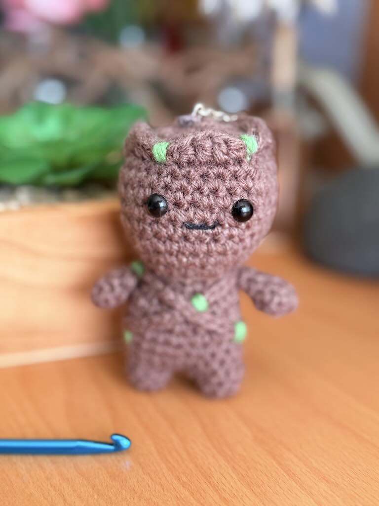 keychain crochet Groot toy with brown body and cute face